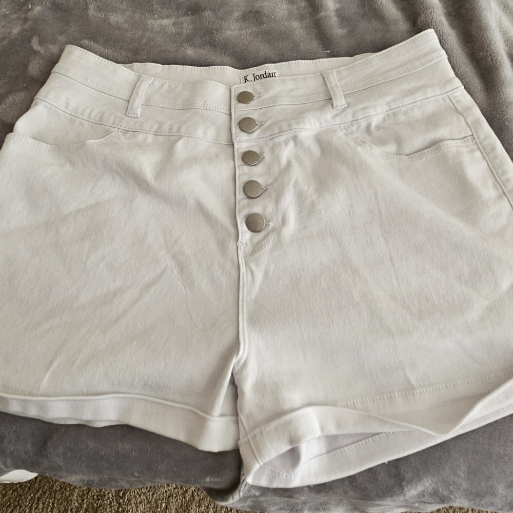 K Jordan White Jean shorts size 16 never worn